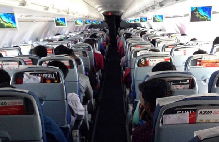 Pilot has a heart attack & dies in cockpit midway through flight
